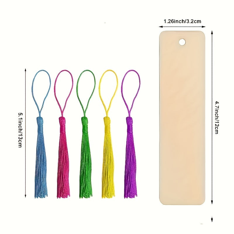 Kit de 25 marque-pages en bois brut avec pompons colorés à personnaliser.